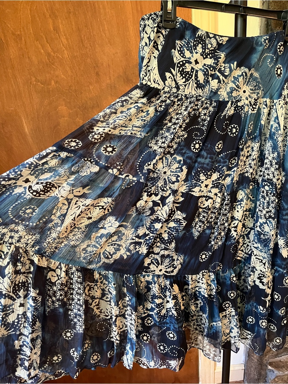 Lauren Ralph Lauren Navy and White Floral Tiered Skirt - Picture 3 of 4